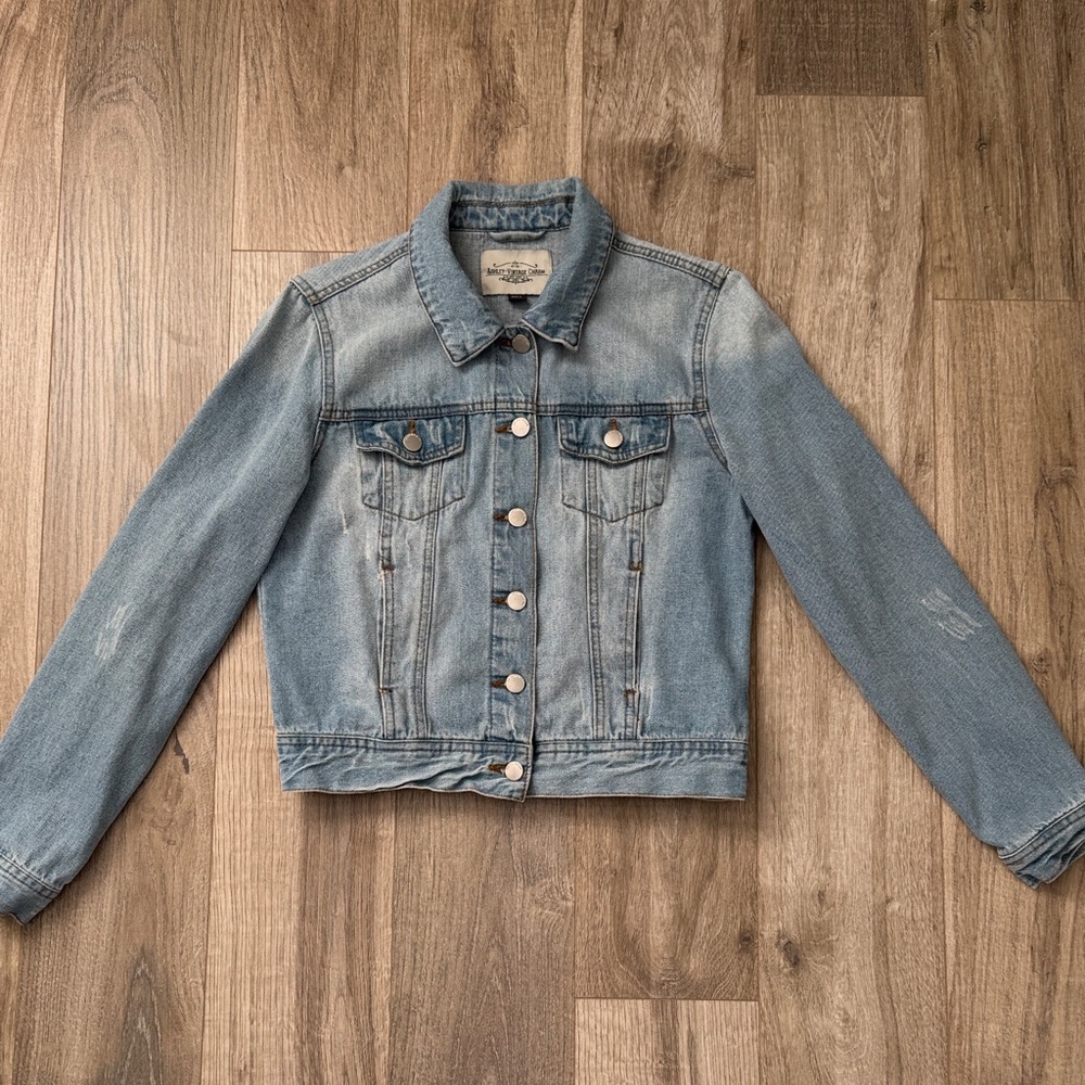 Ashley Vintage Charm Women's / Junior Girl Distressed Jean Jacket Size M